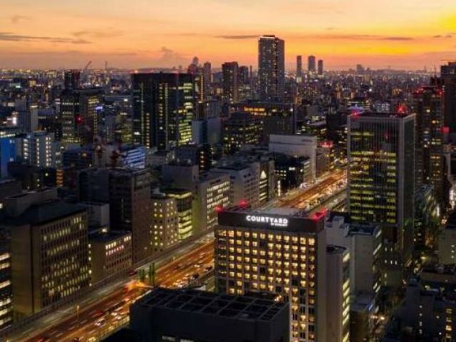 周辺には飲食店、コンビニ、薬局、ジムなどがありますので休日も充実すること間違いなし!!