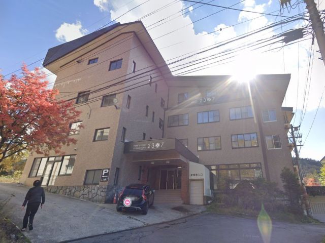 ～リニューアルしたので外観も新しい～
周辺施設の中では新しさを感じるホテルです。