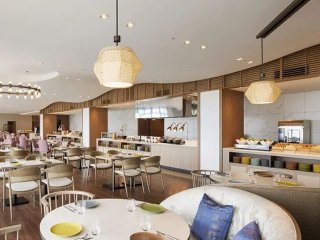 【海辺のホテル/調理補助】未経験でも大歓迎◎好条件の為、早い者勝ちです！