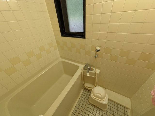 お風呂もついております☆もちろん施設温泉入浴もOK！