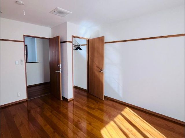 寮はシェアハウスタイプですが寝室は個室で綺麗！