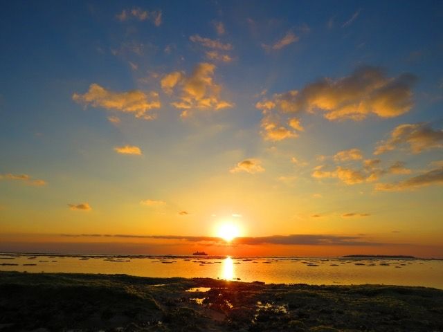 沖縄の夕日は格別ですよ！