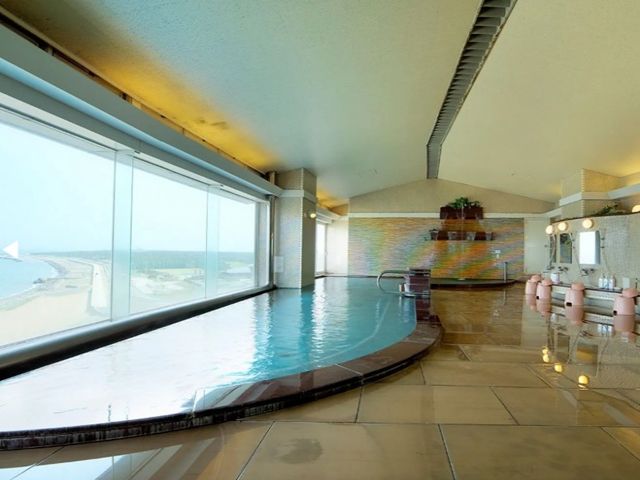 館内の大浴場も利用可能◆
仕事の疲れもオーシャンビューで吹っ飛びます！！