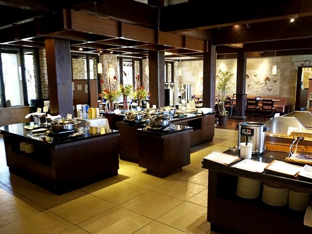 地域密着型で、宮古島でも代表的な老舗のホテルです♪ホールのお仕事をお願いします！