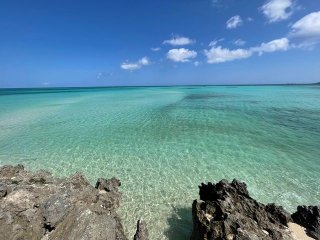 【宮古島】通し勤務×リゾバスタッフ多い×完全個室築浅寮♪宮古島№１ビーチが目の前っ！！！
