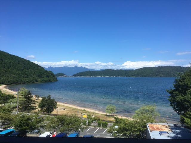 琵琶湖が目の前に広がります。