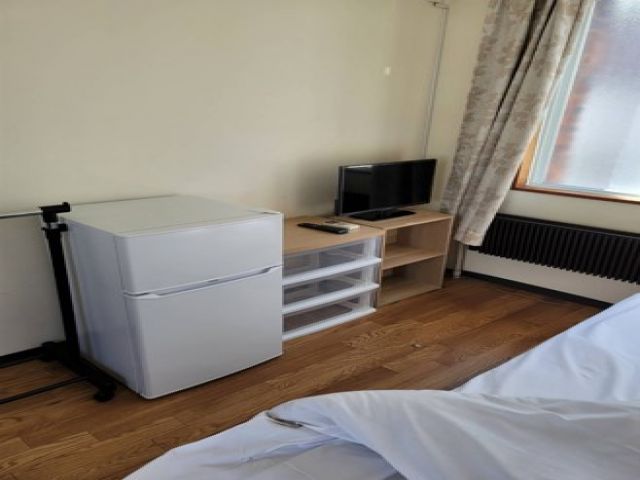 従業員寮★テレビ、収納、冷蔵庫完備！