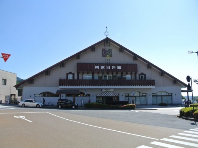 最寄り駅へ行けばスーパーもあるので生活に困りませんね♪