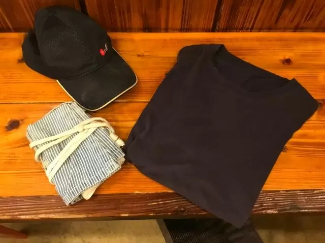 制服です★髪型・髪色自由！アットホームな環境でお仕事できますよ！