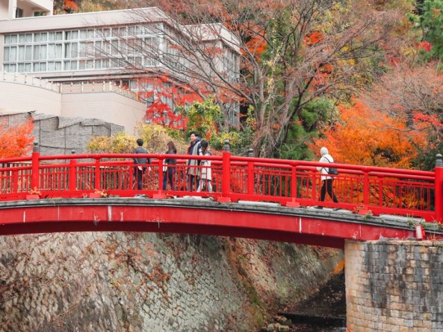 大阪、神戸、京都までのアクセス抜群！大人気の温泉地でのお仕事です☆