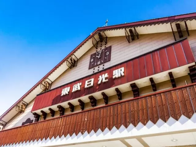 駅周辺にはスーパーやコンビニ・お土産屋さんまであります!生活にも困りませんね♪
