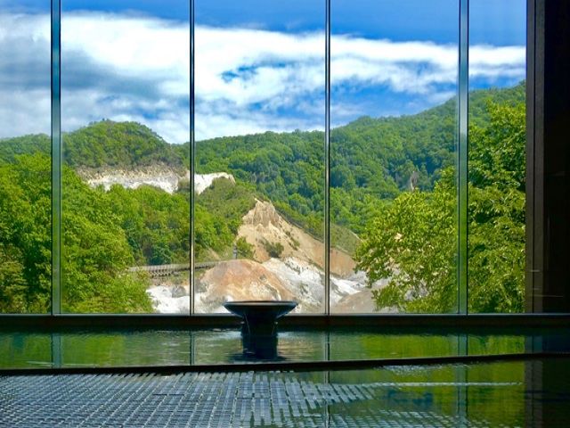【温泉】
知名度抜群登別温泉！休日は日帰で温泉巡りも楽しめます★