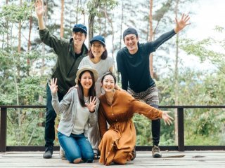 人気のグランピング施設でのお仕事！自然にかこまれた環境です