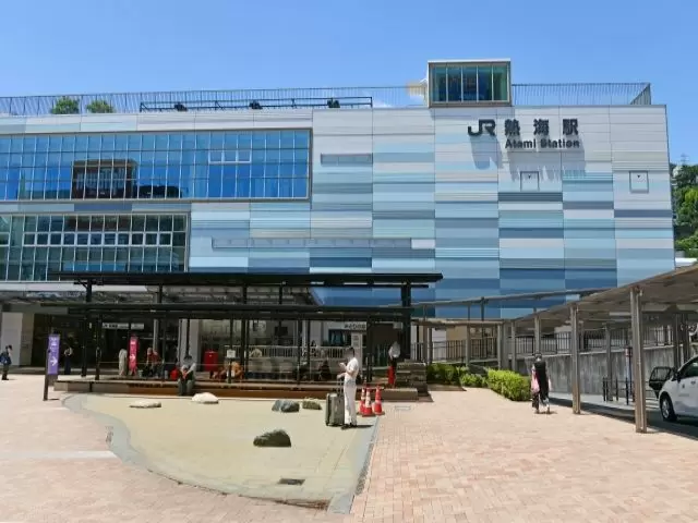 熱海駅まで徒歩15分★都心までのアクセス良好！