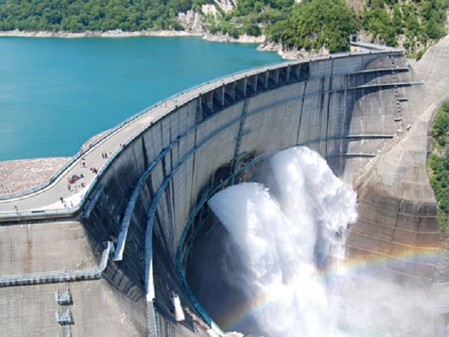 人気観光地「黒部ダム」のすぐ近く！
山岳リゾートでリゾートバイト☆彡