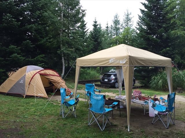 大自然に囲まれたキャンプ場でのお仕事です！
ここで働くとキャンプにハマる方もいるかも！？