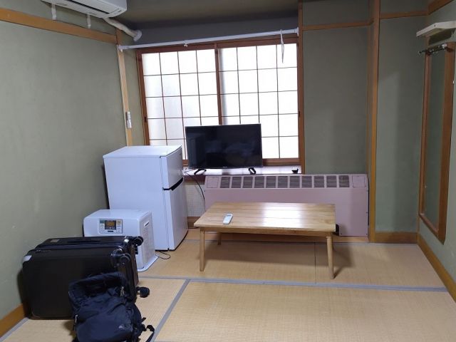 寮はいくつか間取り異なりますが、
一番多くのスタッフが使用している寮の写真です。