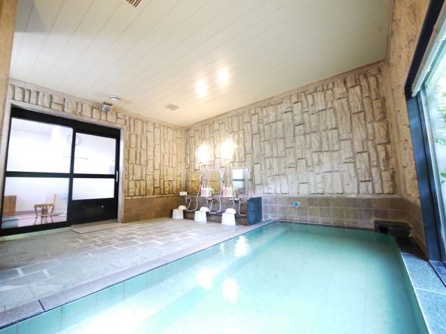 館内の大浴場も利用可能です♪
日頃の疲れを癒してください♪