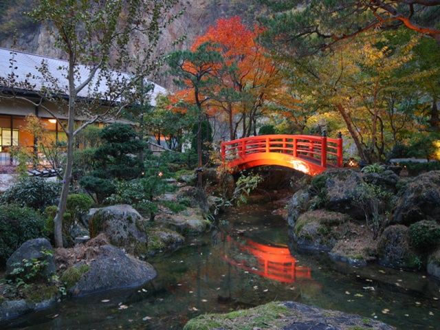 豊かな自然に包まれる約千坪の庭園をご堪能ください♪