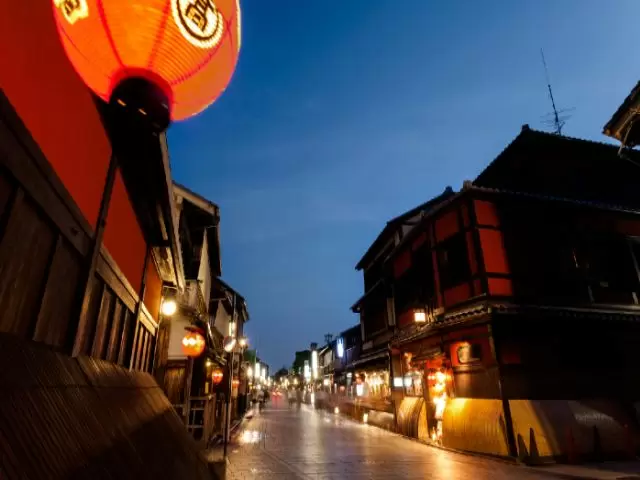 夜には雰囲気のいい京の街並み♪