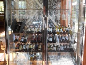 料理もおいしければ、ワインもおいしい！！地元長野県産の物や色々なところのワインもあります♪