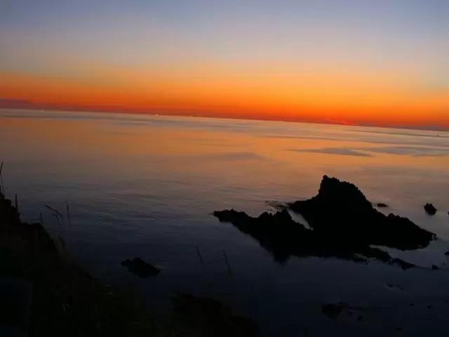 海に沈む夕日は幻想的で何度見てもGOOD☆