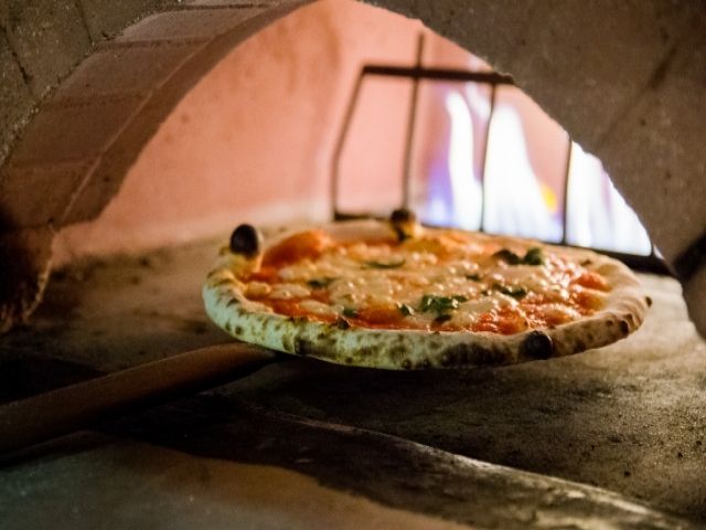 ピザ窯もある本格イタリアンのお店です！