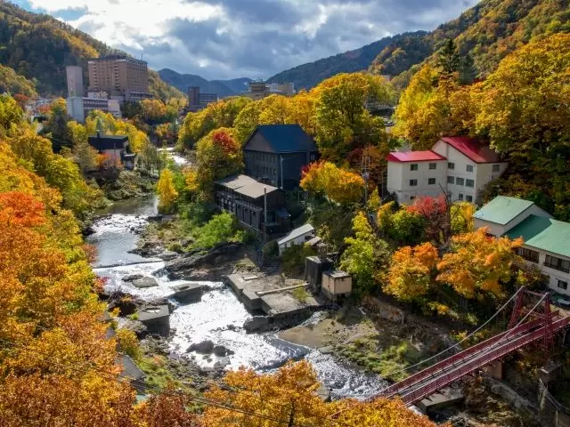 夏から秋へ移り変わる景色が綺麗な場所です