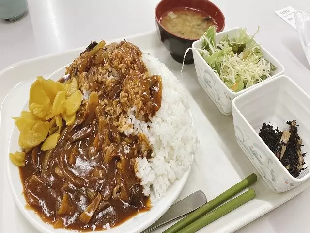 頑張った後には、美味しい賄が待っています！