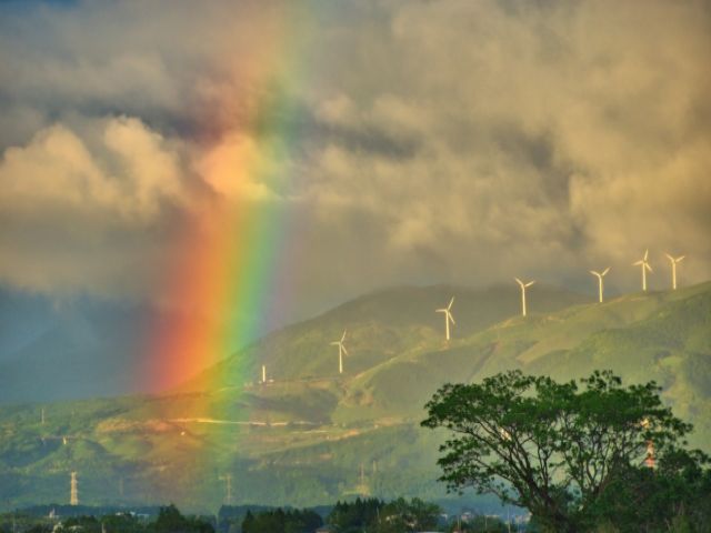 周辺にはスーパーもあるので生活も便利です。寮はWi-Fi付きで、館内の大浴場も利用可能！