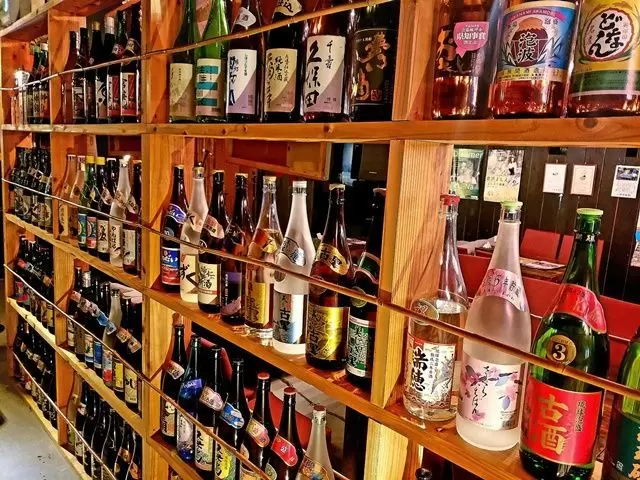 美味しい料理に、お酒に、ライブに楽しい宴のお手伝いは充実しますね♪