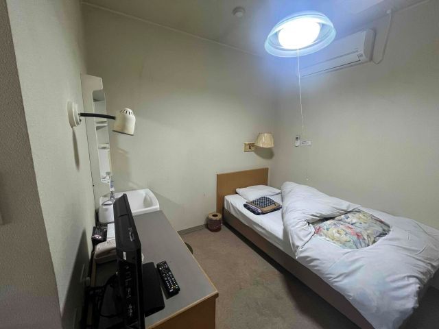 館内寮にご案内！通勤が楽ちんですよ