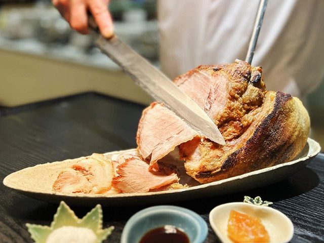 立地良好の仙石原エリア♪賄いでバイキングが食べられます♪