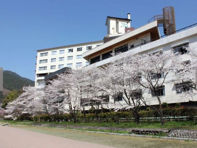 毎日温泉生活をスタート!!
穏やかな方ばかりの人間関係◎のお仕事先です♪