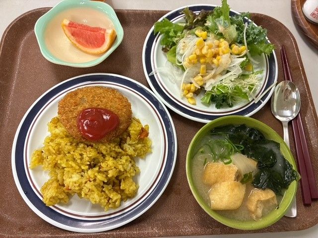 【従業員食堂】