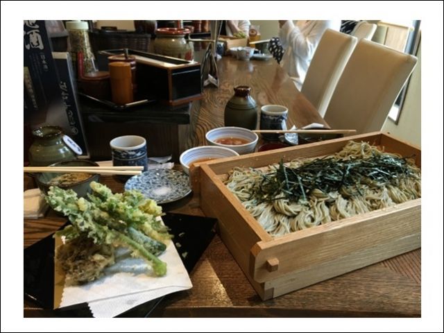 美味しいものも食べて下さいね