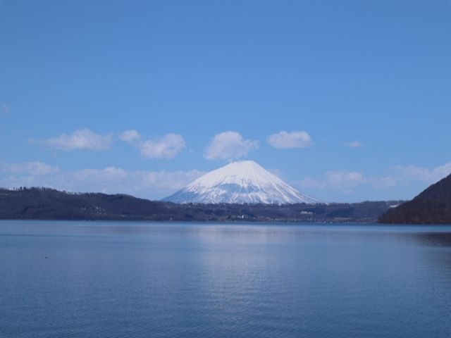 目の前に広がる湖は絶景☆