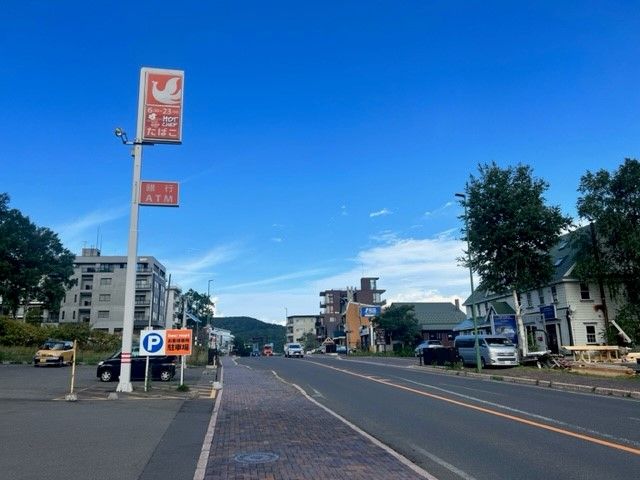 徒歩圏内にコンビニあり！