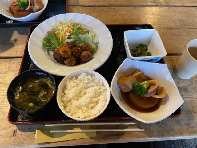 従業員食堂のお食事です！