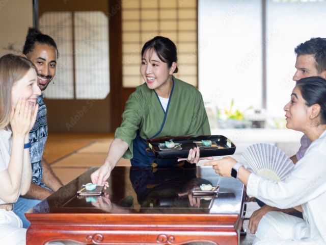 未経験大歓迎です！素敵な着物を着てお仕事出来ます！