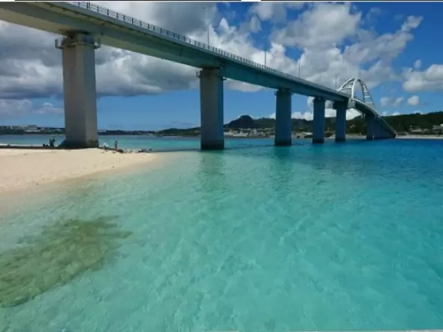 瀬底島を目の前にマリン関連兼ゲストハウスでお仕事しませんか(^^?