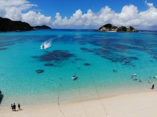 【1日3食無料】★渡嘉敷島のマリンショップのお仕事★世界に誇る「ケラマブルー」を堪能
