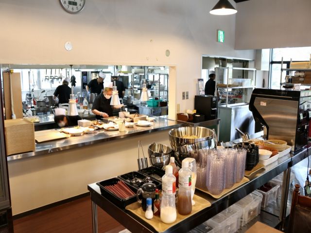 ルスツリゾートの敷地内には社員食堂もあります♪