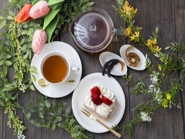 アフタヌーンなどもやっているレストランです！