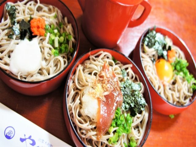 蕎麦も有名なんです！ぜひ食べてみてくださいね。