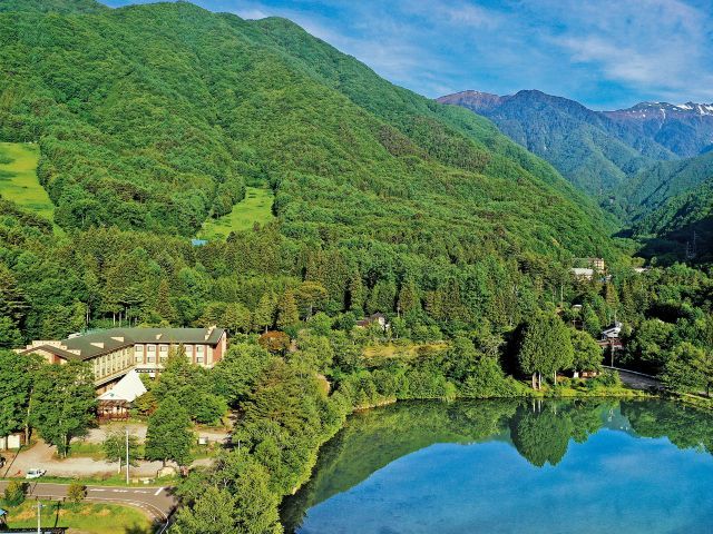 避暑地！？綺麗なホテルでのお仕事です♪