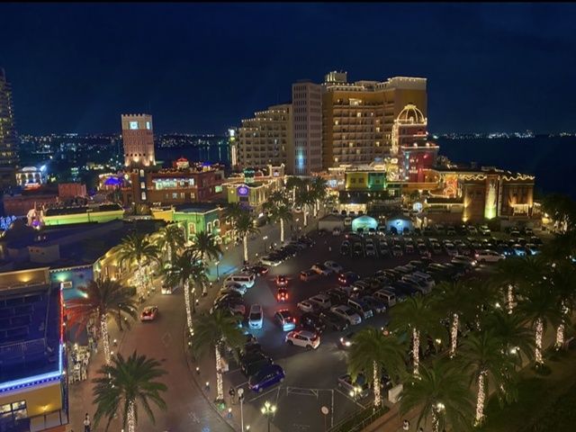 北谷にあるアメリカンヴィレッジ♪沖縄本島は観光もたくさん！カフェや雑貨屋、ビーチもあり！！