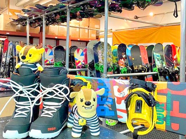 スノボの用品持ってないんだよなという方!!１日1,000円で全部レンタル出来ちゃいます!!