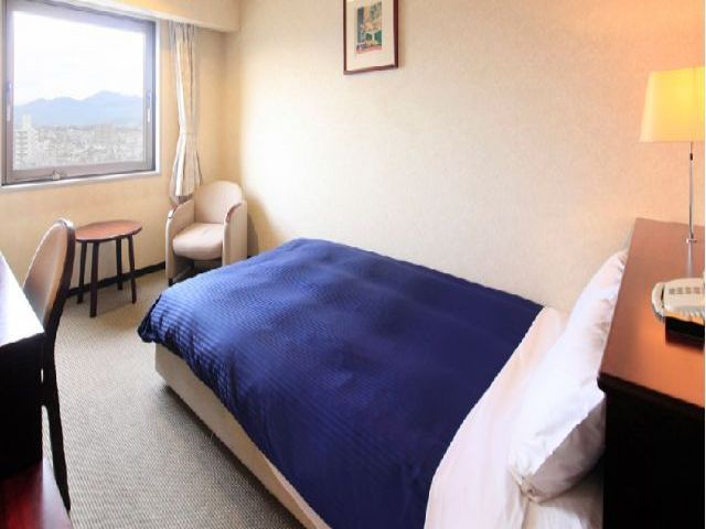 ビジネスホテルでの勤務です。