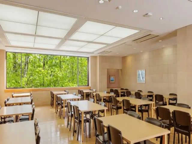 勤務していただくレストラン会場です♪